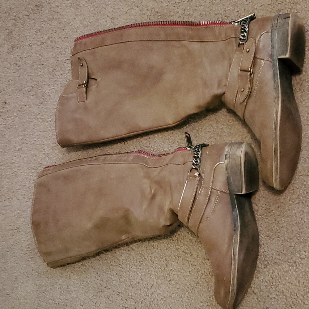 Brown Boots with Red Zipper